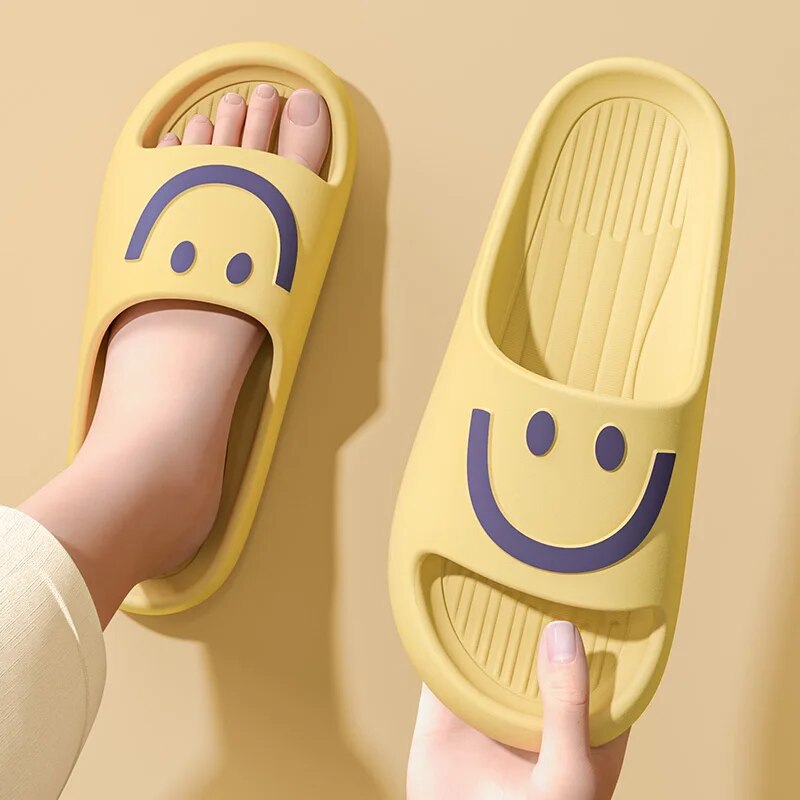 Men'S Shoes To Women'S - Smiley Face Cloud Slippers Women Men