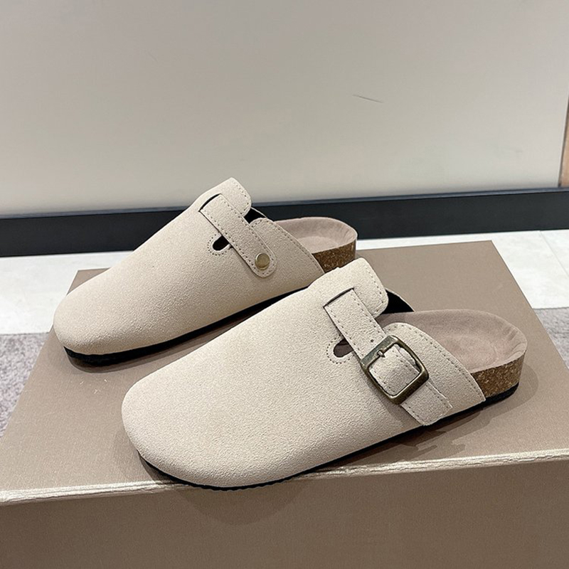 Classic Beach Shoes Men's Sued - огляд і ціна Men Shoes Classic